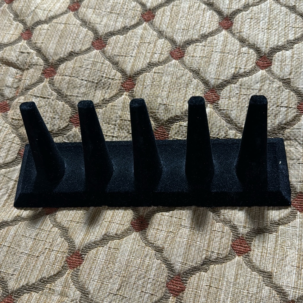 Organize Rings Stand